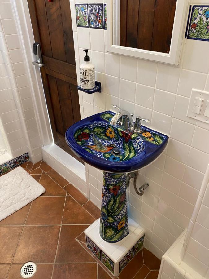 Private Room W/ Private Full Bathroom & Wifi & Ac & Shared Kitchen In Los Angeles Eksteriør billede